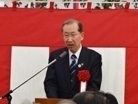 *挨拶をする楫野市長