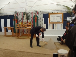 神事の様子(大成建設株式会社代表) 神事の様子(大成建設株式会社代表)