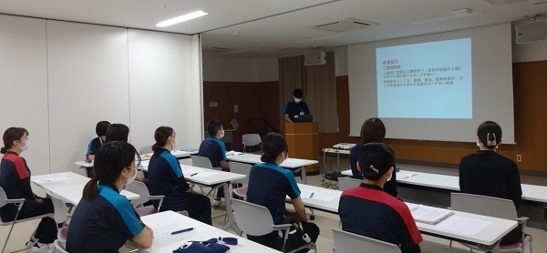 2年目看護職員 ケースレポート発表会