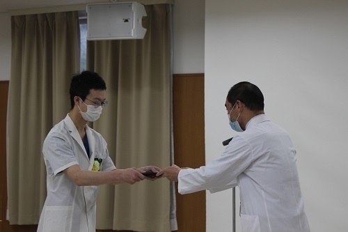 初期臨床研修 修了式