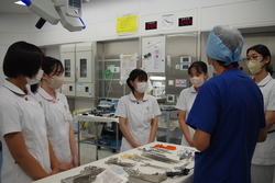 看護体験の様子⑨